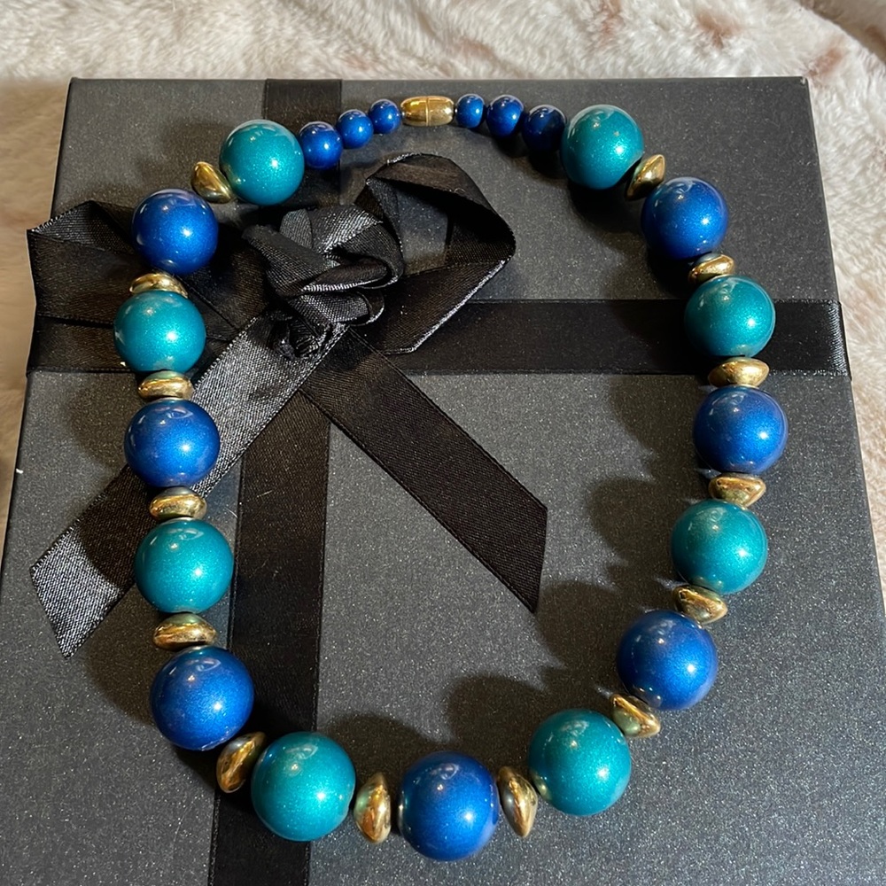 Vintage Blue and Green Metallic Beaded Necklace